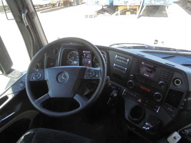 Cabeza tractora Mercedes-Benz Actros ACTROS 1842: foto 9
