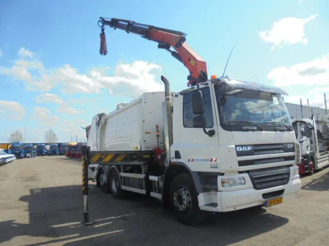 DAF FAN CF75-250 6X2 - Camión de basura: foto 2 DAF FAN CF75-250 6X2 - Camión de basura: foto 2