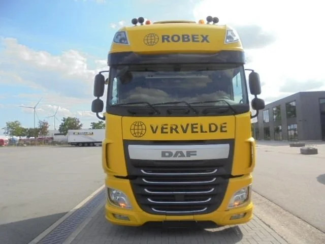DAF XF 510 FAR 6X2 - Camión caja abierta: foto 2 DAF XF 510 FAR 6X2 - Camión caja abierta: foto 2