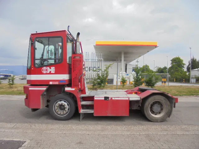 Leasing de MOL YM225/4X2 40KM/H MOL YM225/4X2 40KM/H: foto 8