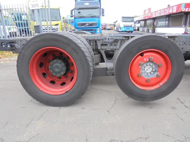 Mercedes-Benz Actros 2340 6X2 EUR 6 - Camión portavehículos: foto 4 Mercedes-Benz Actros 2340 6X2 EUR 6 - Camión portavehículos: foto 4