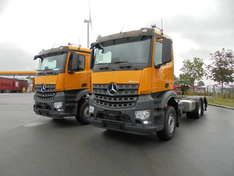 Mercedes-Benz Arocs 2848 6X2 NEW DEMO - Camión chasis: foto 1 Mercedes-Benz Arocs 2848 6X2 NEW DEMO - Camión chasis: foto 1