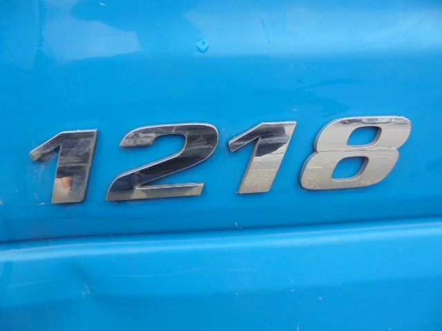 Camión caja cerrada Mercedes-Benz Atego 1218: foto 12 Camión caja cerrada Mercedes-Benz Atego 1218: foto 12