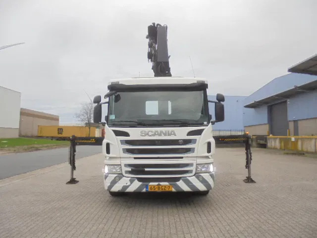 Scania P370 8X2 HAAK + KRAAN NL TRUCK LOW KM - Camión multibasculante, Camión grúa: foto 2 Scania P370 8X2 HAAK + KRAAN NL TRUCK LOW KM - Camión multibasculante, Camión grúa: foto 2