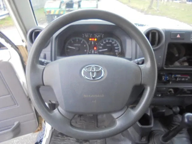 Pick-up Toyota Land Cruiser HZJ76 + HZJ78L + PICKUP 4WD EXPORT OUT EU ONLY: foto 13