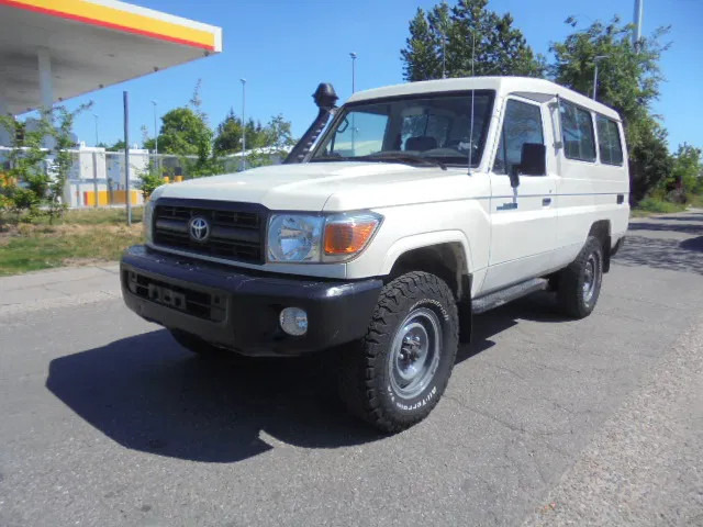 Toyota Land Cruiser HZJ78L 4X4 EXPORT OUTSIDE EU ONLY - Coche: foto 1 Toyota Land Cruiser HZJ78L 4X4 EXPORT OUTSIDE EU ONLY - Coche: foto 1