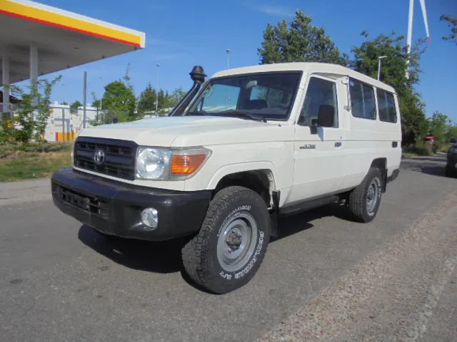 Toyota Land Cruiser HZJ78L 4X4 EXPORT OUTSIDE EU ONLY - Coche: foto 1 Toyota Land Cruiser HZJ78L 4X4 EXPORT OUTSIDE EU ONLY - Coche: foto 1