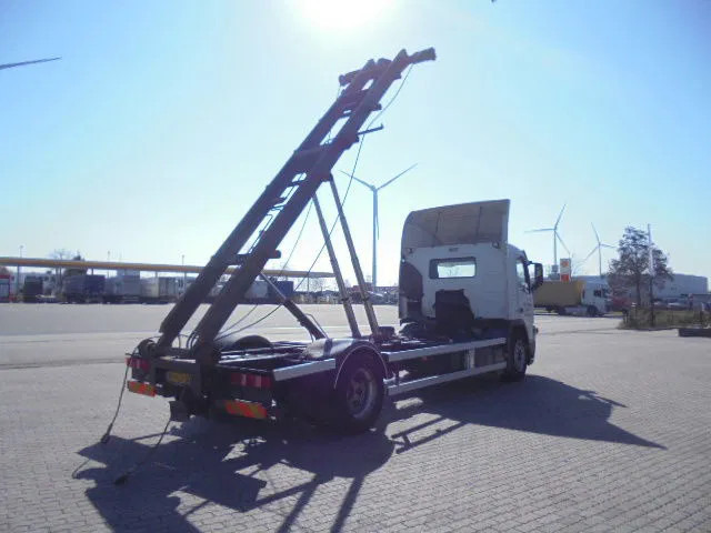 Volvo FM 260 MANUAL GEAR NL TRUCK - Camión con equipo de cable: foto 4 Volvo FM 260 MANUAL GEAR NL TRUCK - Camión con equipo de cable: foto 4