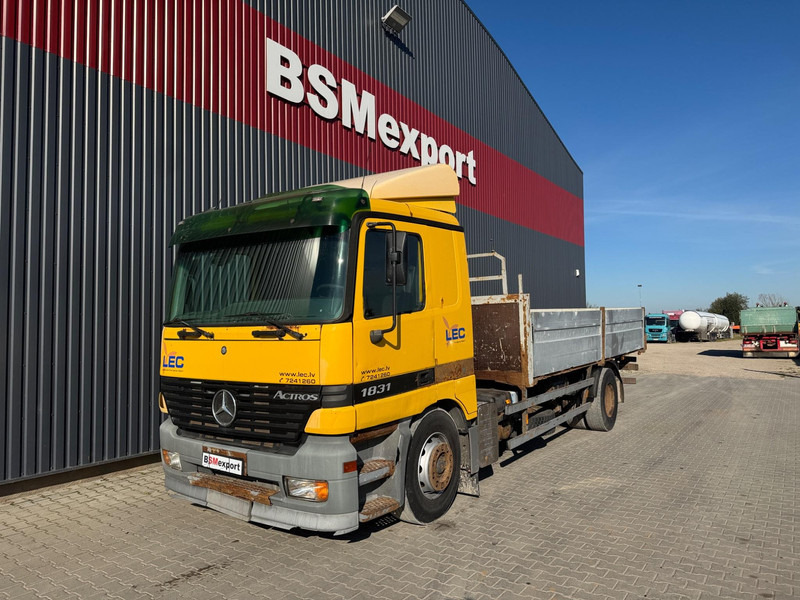 Mercedes-Benz Actros 1831 - Camión caja abierta: foto 1 Mercedes-Benz Actros 1831 - Camión caja abierta: foto 1