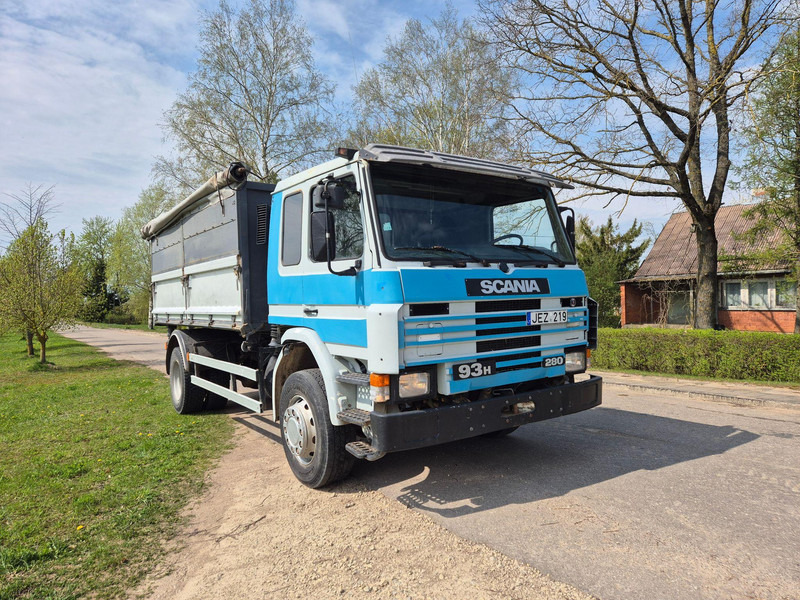 Scania P 93 HL - Camión volquete: foto 2 Scania P 93 HL - Camión volquete: foto 2