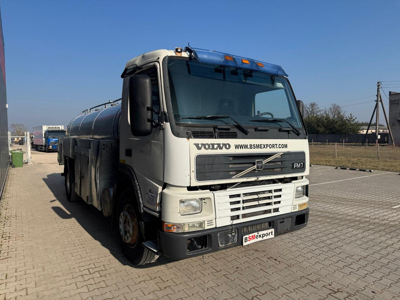 Volvo FM7, 12000 l water/milk tank truck - Camión cisterna: foto 2 Volvo FM7, 12000 l water/milk tank truck - Camión cisterna: foto 2