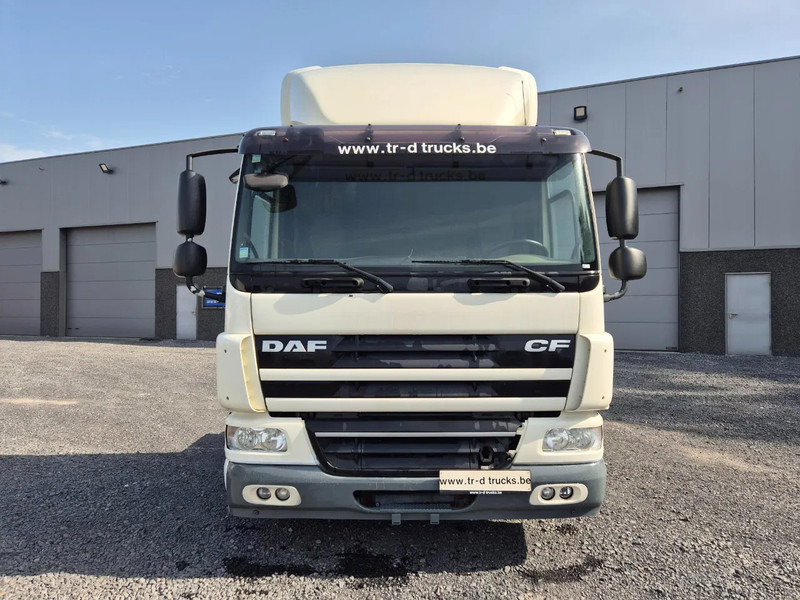 DAF CF 75.310 SPACECAB - BI COOL - VERY GOOD CONDITION - Cabeza tractora: foto 2 DAF CF 75.310 SPACECAB - BI COOL - VERY GOOD CONDITION - Cabeza tractora: foto 2