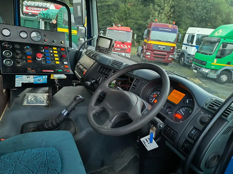 Leasing de DAF CF 75.250 DRIVING CONDITION - SWEEPER NEEDS REPAIRMENT DAF CF 75.250 DRIVING CONDITION - SWEEPER NEEDS REPAIRMENT: foto 9