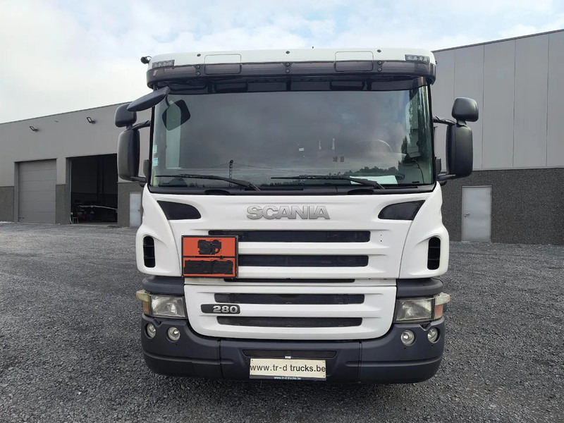 Scania P280 13000L FUEL/CARBURANT TANK - 4 COMP - Camión cisterna: foto 2 Scania P280 13000L FUEL/CARBURANT TANK - 4 COMP - Camión cisterna: foto 2