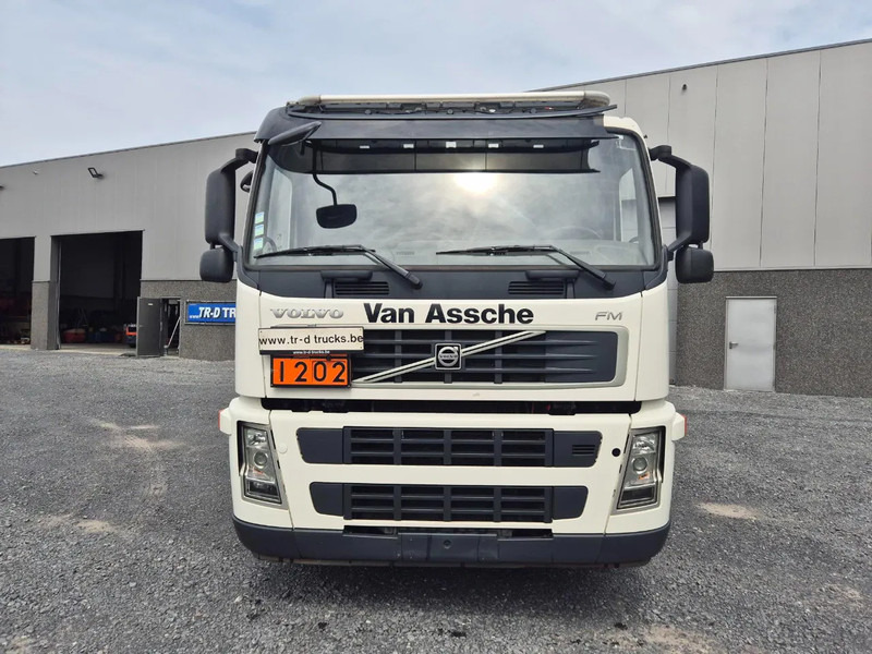Volvo FM 400 18000L FUEL/CARBURANT - 5 COMP - ADR VALID - MANUAL - Camión cisterna: foto 2 Volvo FM 400 18000L FUEL/CARBURANT - 5 COMP - ADR VALID - MANUAL - Camión cisterna: foto 2