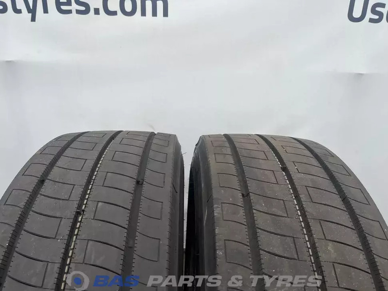 Firestone Firestone 315/70R22.5 FS424 EVO 156/150 M+S 3PMSF gebruikte set - Neumático para Camión: foto 2 Firestone Firestone 315/70R22.5 FS424 EVO 156/150 M+S 3PMSF gebruikte set - Neumático para Camión: foto 2