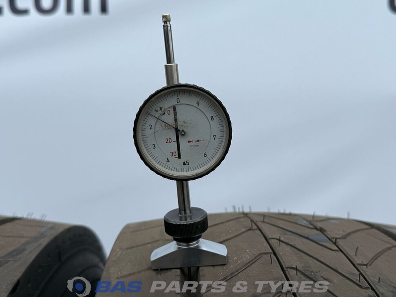 Goodyear Goodyear 315/70R22.5 FUELMAX S G2 156/150 M+S 3PMSF gebruikte set - Neumático para Camión: foto 3 Goodyear Goodyear 315/70R22.5 FUELMAX S G2 156/150 M+S 3PMSF gebruikte set - Neumático para Camión: foto 3