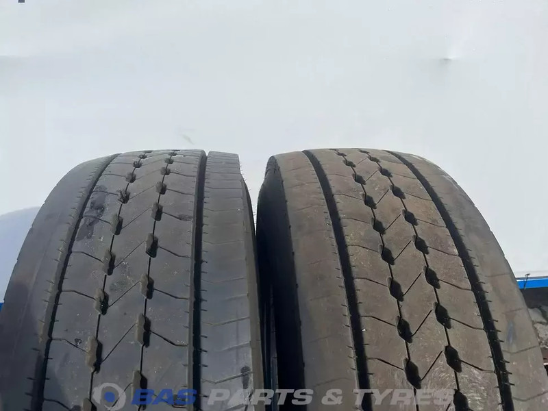 Goodyear Goodyear 315/70R22.5 Kmax S HL G2 156/150 M+S 3PMSF gebruikte set - Neumático para Camión: foto 2 Goodyear Goodyear 315/70R22.5 Kmax S HL G2 156/150 M+S 3PMSF gebruikte set - Neumático para Camión: foto 2