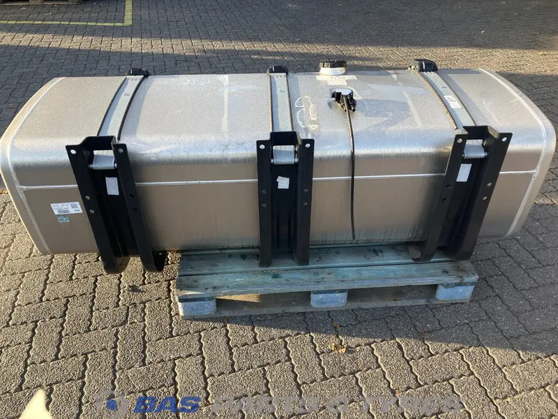 MAN Brandstoftank MAN 700 Liter 81122015710 - Depósito de combustible para Camión: foto 3 MAN Brandstoftank MAN 700 Liter 81122015710 - Depósito de combustible para Camión: foto 3