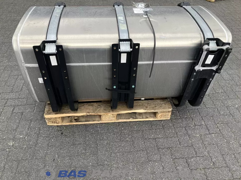 MAN Brandstoftank MAN 710 Liter 81122016766 - Depósito de combustible para Camión: foto 2 MAN Brandstoftank MAN 710 Liter 81122016766 - Depósito de combustible para Camión: foto 2