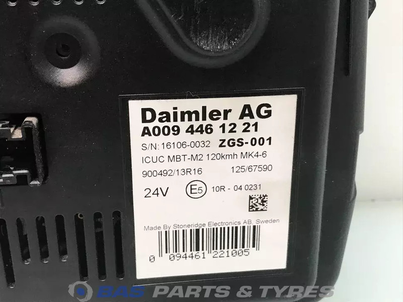 Mercedes-Benz Actros MP4 Instrumentenpaneel Mercedes A 008 446 69 21 - Salpicadero para Camión: foto 3 Mercedes-Benz Actros MP4 Instrumentenpaneel Mercedes A 008 446 69 21 - Salpicadero para Camión: foto 3