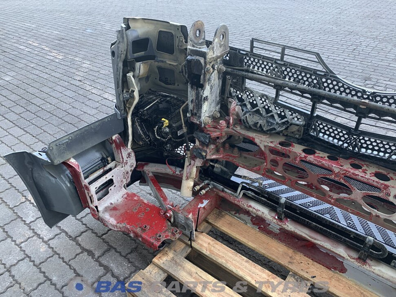 Mercedes-Benz Antos MP4 Bumper Mercedes A 960 880 63 72 - Parachoques para Camión: foto 4 Mercedes-Benz Antos MP4 Bumper Mercedes A 960 880 63 72 - Parachoques para Camión: foto 4