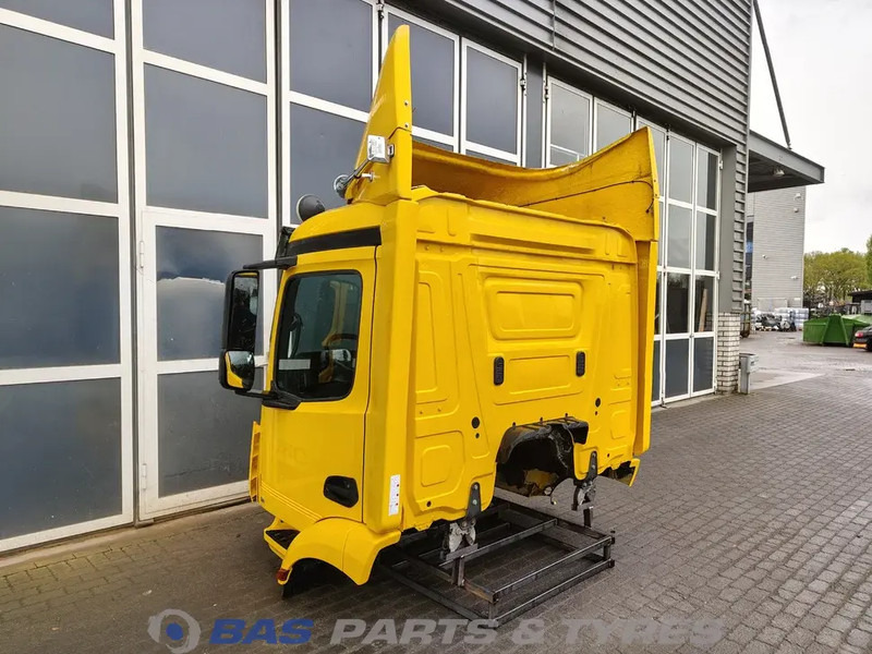 Mercedes-Benz Antos MP4 Mercedes ClassicSpace S-cab L1H1 A 000 600 01 01 - Cabina e interior para Camión: foto 4 Mercedes-Benz Antos MP4 Mercedes ClassicSpace S-cab L1H1 A 000 600 01 01 - Cabina e interior para Camión: foto 4