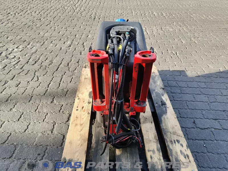 Scania Scania AdBlue tank 2919673 - Recambio para Camión: foto 3 Scania Scania AdBlue tank 2919673 - Recambio para Camión: foto 3