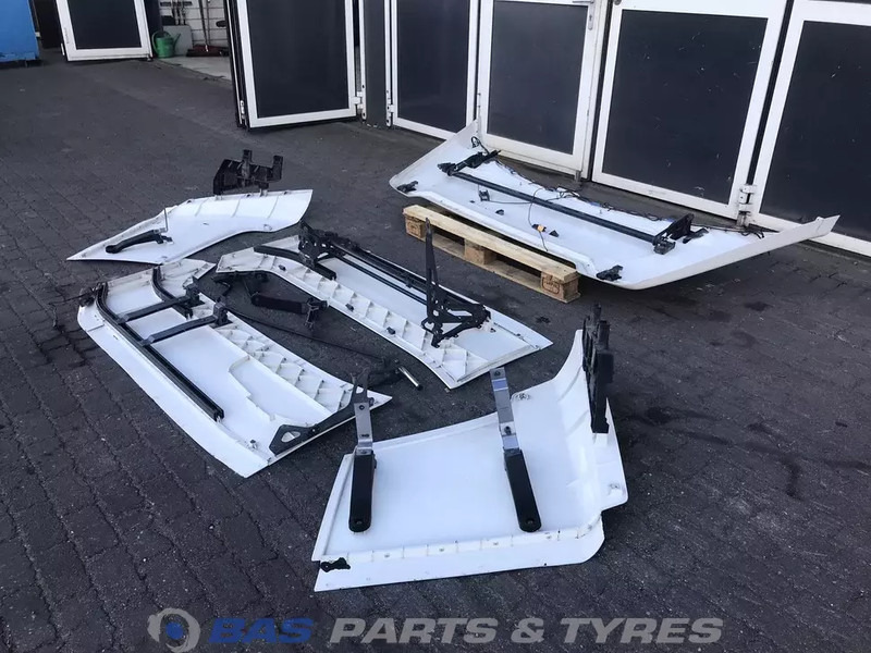 Scania G-Serie NextGen Spoilerset Scania CG-20 Highline L3H3 2390445 - Aerodinámica/ Spoiler para Camión: foto 5 Scania G-Serie NextGen Spoilerset Scania CG-20 Highline L3H3 2390445 - Aerodinámica/ Spoiler para Camión: foto 5
