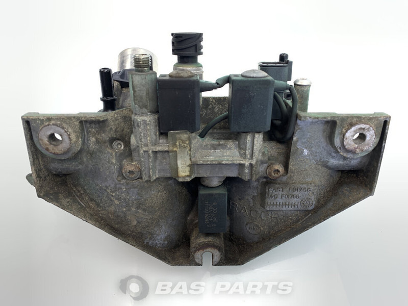 Volvo Brandstoffilterhuis Volvo 21766617 - Filtro de combustible para Camión: foto 3 Volvo Brandstoffilterhuis Volvo 21766617 - Filtro de combustible para Camión: foto 3