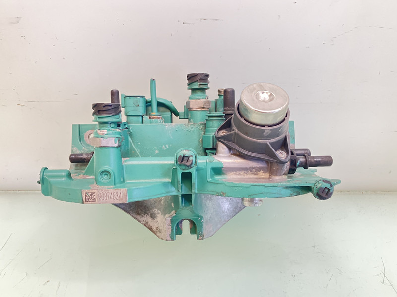 Volvo Brandstoffilterhuis Volvo 23844817 - Filtro de combustible para Camión: foto 1 Volvo Brandstoffilterhuis Volvo 23844817 - Filtro de combustible para Camión: foto 1