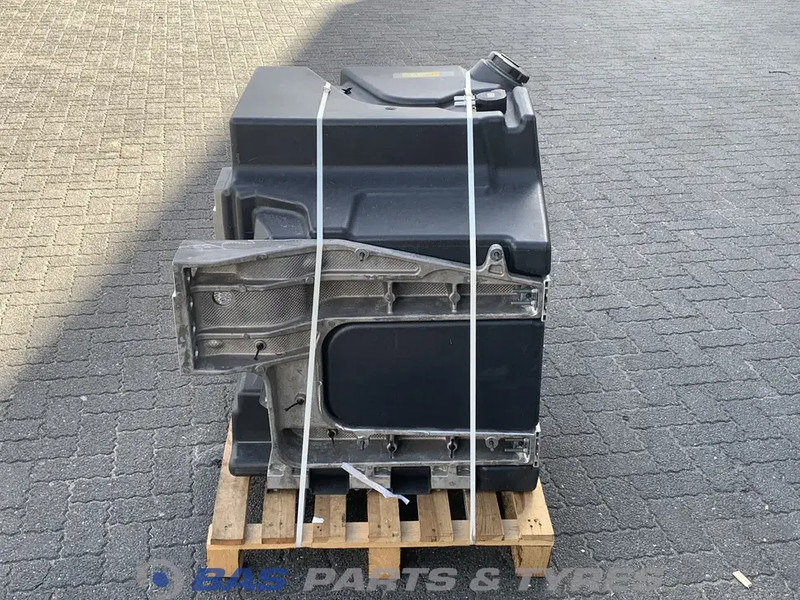 Volvo Brandstoftank Volvo 290 Liter 22951971 - Depósito de combustible para Camión: foto 3 Volvo Brandstoftank Volvo 290 Liter 22951971 - Depósito de combustible para Camión: foto 3