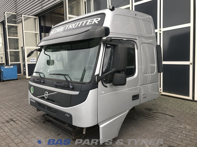 Volvo FM4 Volvo Globetrotter L2H2 3980267 - Cabina e interior para Camión: foto 1 Volvo FM4 Volvo Globetrotter L2H2 3980267 - Cabina e interior para Camión: foto 1