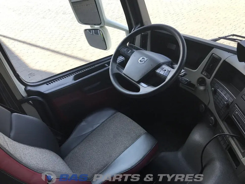 Volvo FM4 Volvo Globetrotter L2H2 3980267 - Cabina e interior para Camión: foto 5 Volvo FM4 Volvo Globetrotter L2H2 3980267 - Cabina e interior para Camión: foto 5