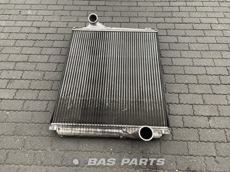 Volvo Intercooler Volvo 21208268 - Intercooler para Camión: foto 1 Volvo Intercooler Volvo 21208268 - Intercooler para Camión: foto 1