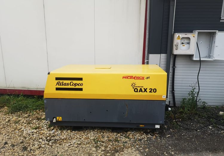 Agregat prądotwórczy Atlas Copco QAX 20 2005 Agregat (Genrtator) prądotwórczy Atlas Copco - Generador industriale: foto 1 Agregat prądotwórczy Atlas Copco QAX 20 2005 Agregat (Genrtator) prądotwórczy Atlas Copco - Generador industriale: foto 1