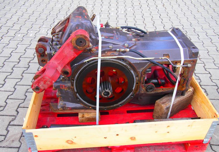 Części do Ciągnika Massey Ferguson MF 3000, 6000 Tylny most z podnośnikiem od MF 3000, 6000 - Eje posterior para Maquinaria agrícola: foto 1 Części do Ciągnika Massey Ferguson MF 3000, 6000 Tylny most z podnośnikiem od MF 3000, 6000 - Eje posterior para Maquinaria agrícola: foto 1