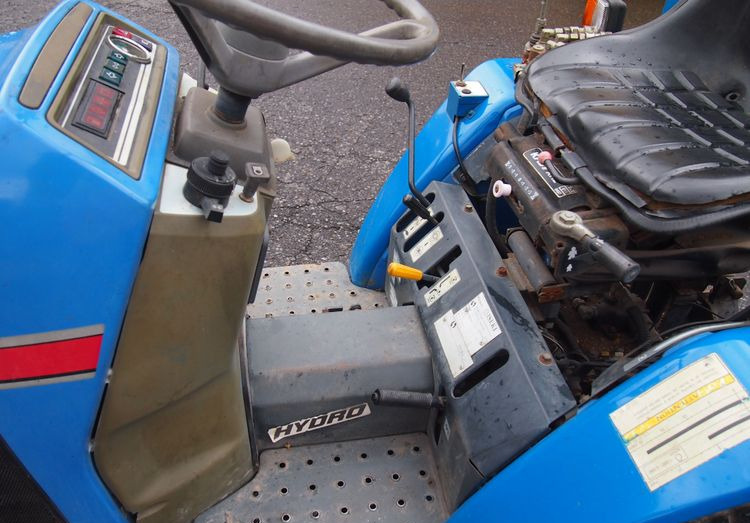 Kosiarka traktorek Iseki TMG T18 1995 hydro Diesel - Cortacésped: foto 4 Kosiarka traktorek Iseki TMG T18 1995 hydro Diesel - Cortacésped: foto 4