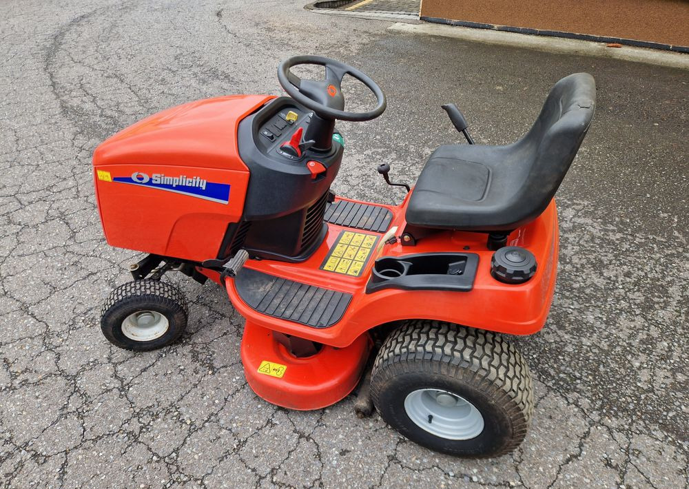 Kosiarka traktorek Simplicity Regent 18,5 Kosiarka Simplicity - Cortacésped: foto 3 Kosiarka traktorek Simplicity Regent 18,5 Kosiarka Simplicity - Cortacésped: foto 3