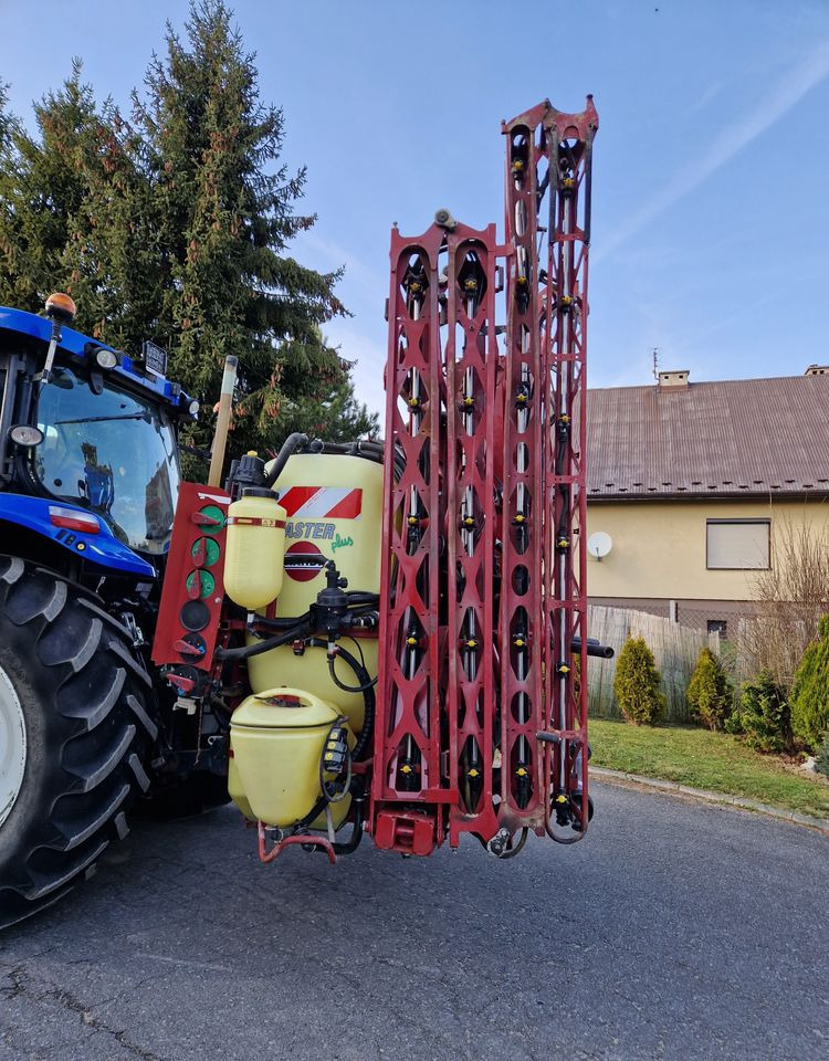 Opryskiwacz Hardi Master plus 1200 2014 Opryskiwacz zawieszany HARDI - Pulverizador suspendido: foto 1 Opryskiwacz Hardi Master plus 1200 2014 Opryskiwacz zawieszany HARDI - Pulverizador suspendido: foto 1