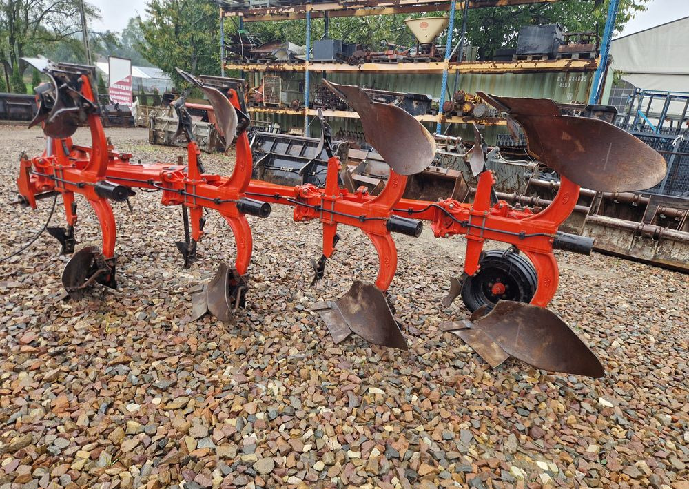 Pług obrotowy GREGOIRE-BESSON 2002 Pług 4 skibowy obrotowy Gregoire-Besson - Arado: foto 3 Pług obrotowy GREGOIRE-BESSON 2002 Pług 4 skibowy obrotowy Gregoire-Besson - Arado: foto 3