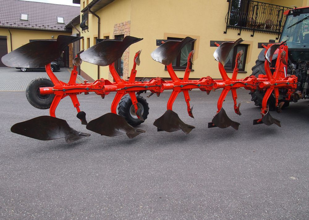 Arado Pług obrotowy Kuhn Kuhn Vari-Master 150 4+1 Pług obracany Kuhn Vari-Master 150 4+1: foto 12 Arado Pług obrotowy Kuhn Kuhn Vari-Master 150 4+1 Pług obracany Kuhn Vari-Master 150 4+1: foto 12