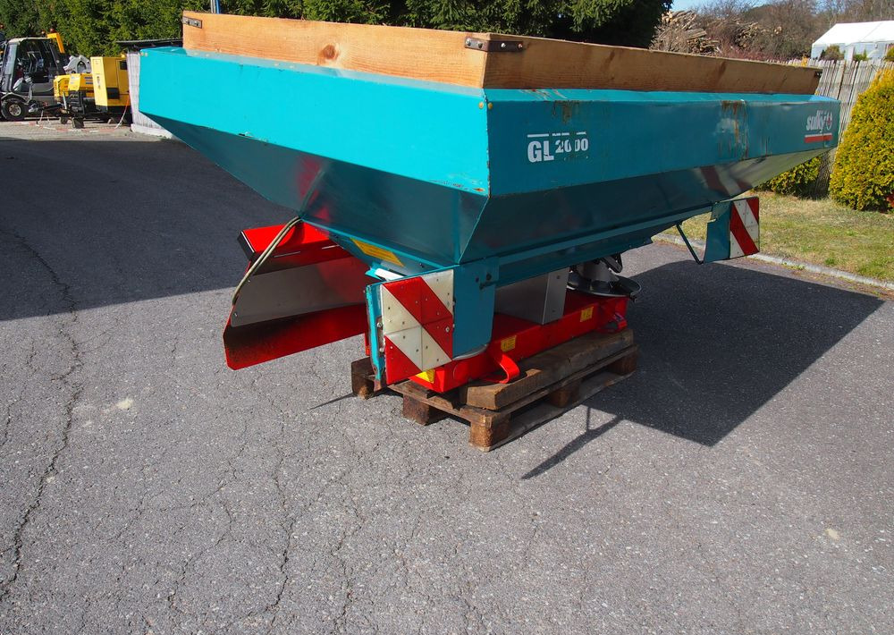 Rozsiewacz nawozów Sulky DPX GL 2000 18-24m Rozsiewacz nawozów Sulky - Esparcidor de fertilizantes: foto 3 Rozsiewacz nawozów Sulky DPX GL 2000 18-24m Rozsiewacz nawozów Sulky - Esparcidor de fertilizantes: foto 3