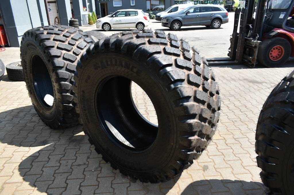 Alliance 600/55R26.5 / 882/ 165D /Steel Belted TL - Neumático para Maquinaria agrícola: foto 4 Alliance 600/55R26.5 / 882/ 165D /Steel Belted TL - Neumático para Maquinaria agrícola: foto 4