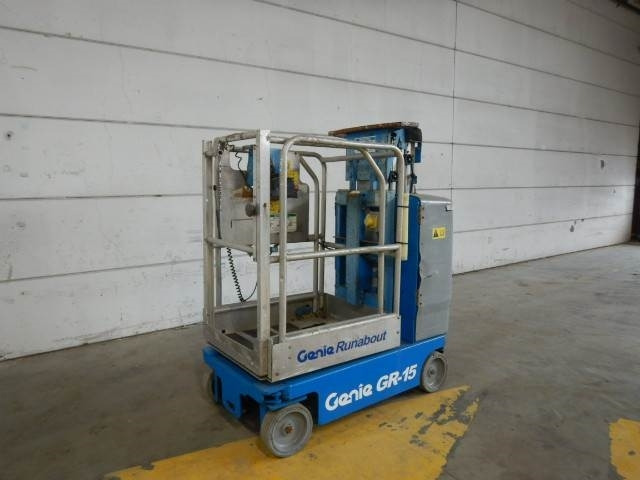 Genie GR15 - Plataforma de mástil vertical: foto 3 Genie GR15 - Plataforma de mástil vertical: foto 3