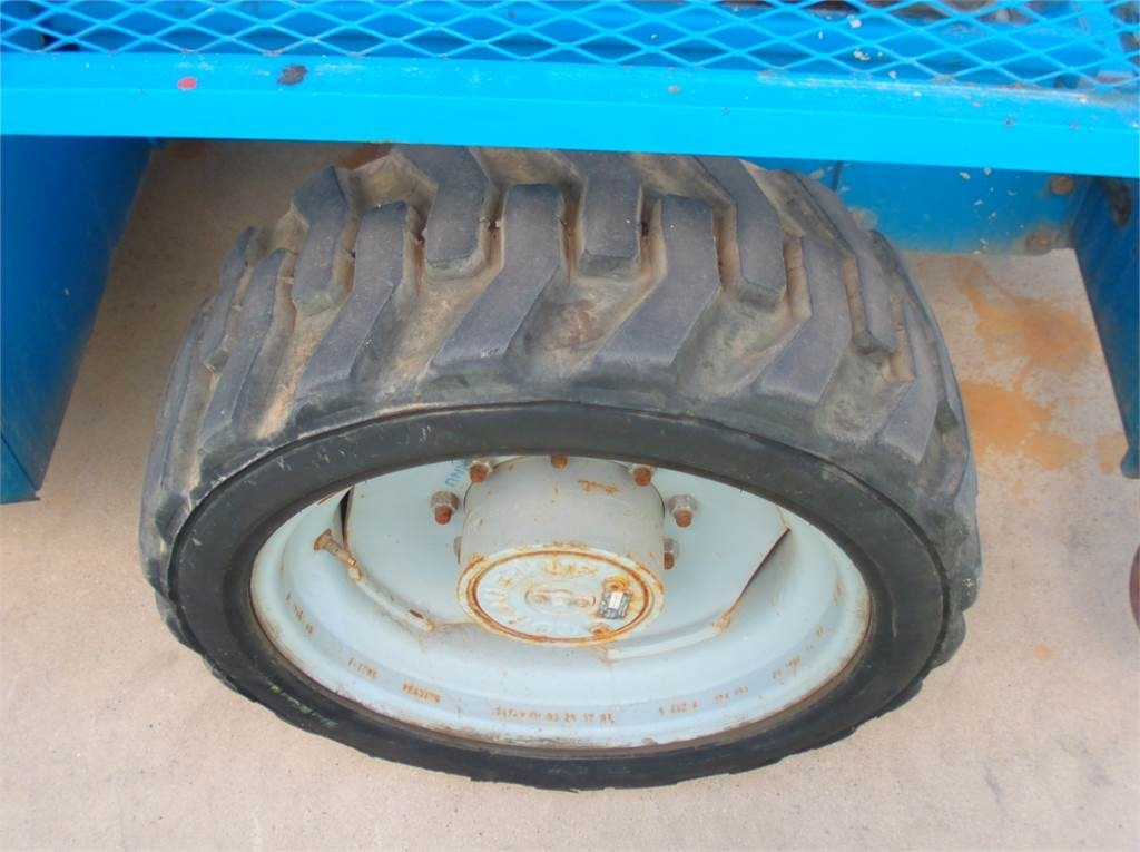 Plataforma de tijeras Genie GS5390RT: foto 8