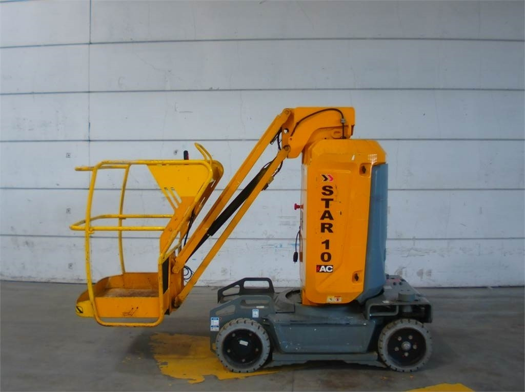 Haulotte STAR 10 - Plataforma de mástil vertical: foto 1 Haulotte STAR 10 - Plataforma de mástil vertical: foto 1