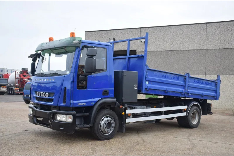 Iveco EuroCargo 120 - Camión volquete: foto 3 Iveco EuroCargo 120 - Camión volquete: foto 3