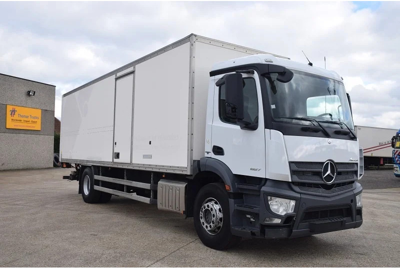 Mercedes-Benz Antos 1827 Antos - Camión caja cerrada: foto 3 Mercedes-Benz Antos 1827 Antos - Camión caja cerrada: foto 3