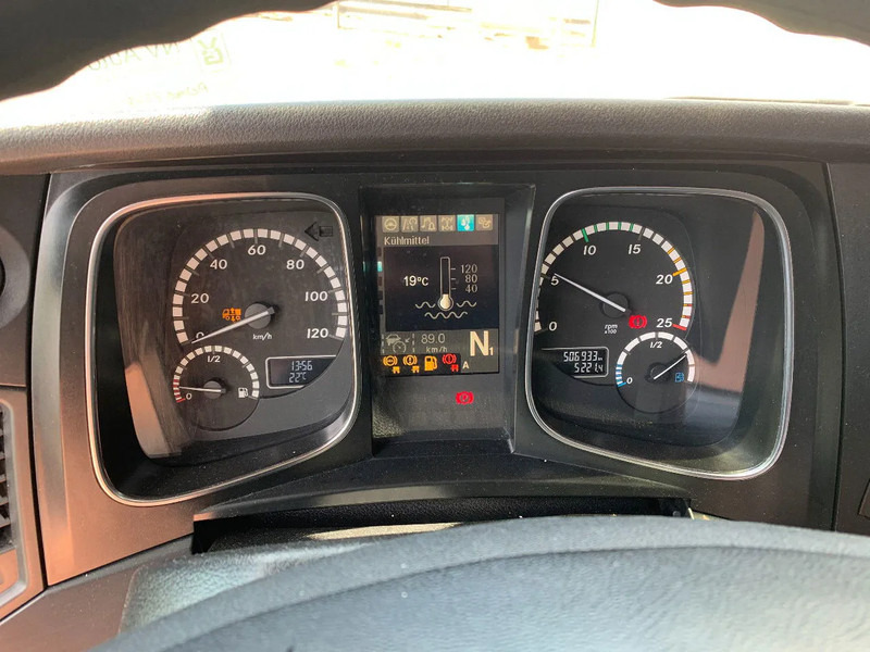 Mercedes-Benz Actros 2548 6X2 + Aanhanger*Palfinger crane*Cruise control*Airco* - Camión lona, Camión grúa: foto 5 Mercedes-Benz Actros 2548 6X2 + Aanhanger*Palfinger crane*Cruise control*Airco* - Camión lona, Camión grúa: foto 5